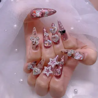 ネイル UMI ネイルサロン新宿🎀のネイルデザイン