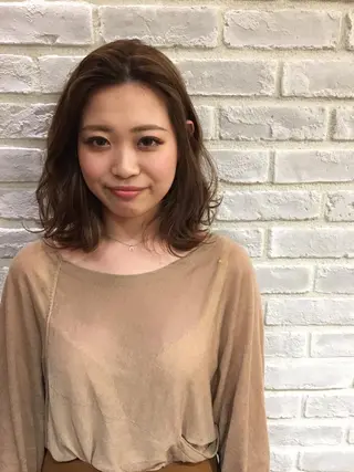 ミディアム セミロング カラー パーマ la fith所属・rico_by ヘアとアイブロウのヘアスタイル