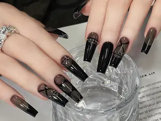 ネイル Pure&Rich Nailのネイルデザイン