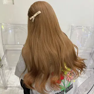カラー akari🎀🤍 ガーリーstyleのヘアスタイル