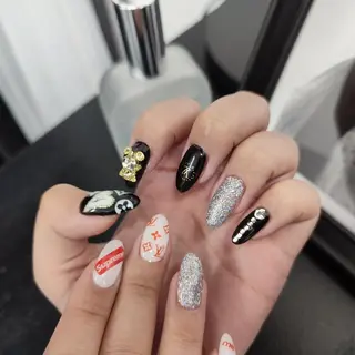 ネイル RUNWAY 　　の眉毛・アイブロウイメージ