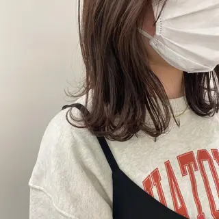 ミディアム 古畑 愛美のヘアスタイル