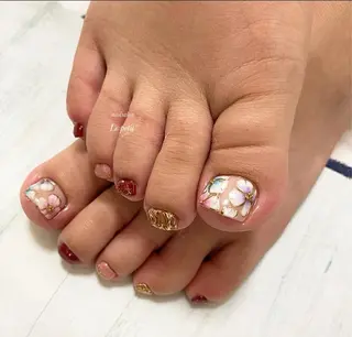 ネイル 石野 広佳のネイルデザイン