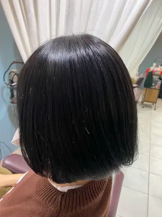 カラー inity Esakaのヘアスタイル