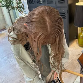 カラー RINA .のヘアスタイル