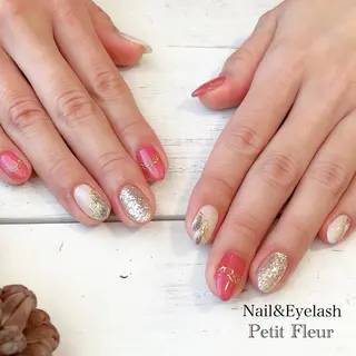 ネイル Petit Fleur所属・青柳 亜梨奈のマツエク・マツパデザイン