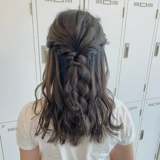 セミロング カラー YUNA ユウナのヘアスタイル