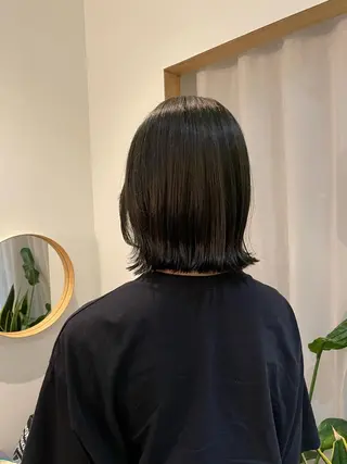 ミディアム カラー ミウラ サクラコのヘアスタイル