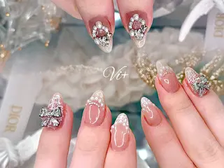 ネイル ✨Nailsalon Vi+✨のネイルデザイン