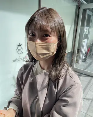 ミディアム 栄　mighty by H所属・不破一輝/栄/矢場町 ボブ/レイヤー/艶髪のヘアスタイル