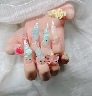 ネイル Lee Nailsのネイルデザイン