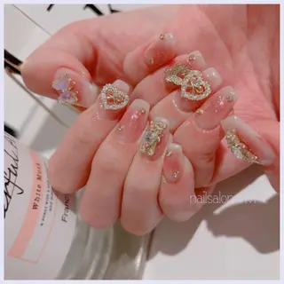 ネイル ＶＩＶＩ nailsalonのネイルデザイン