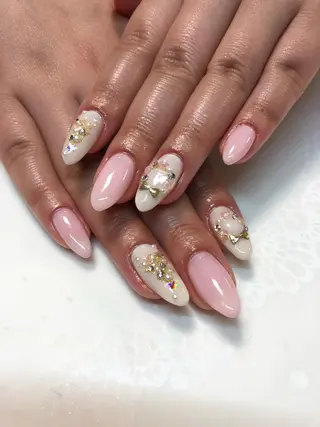 ネイル 吉村 美咲のネイルデザイン