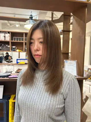 セミロング カラー 透明感カラー🪽 mioのヘアスタイル
