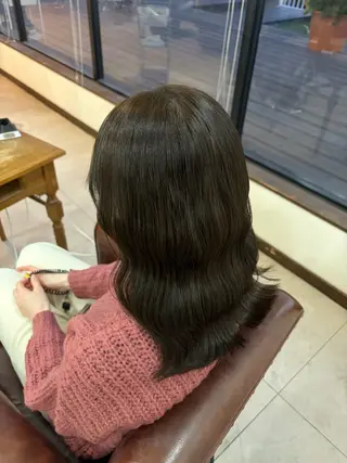 ミディアム TIDEHAIR 志羽のヘアスタイル