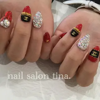 ネイル nail salon tina.所属・中山 はづきのネイルデザイン