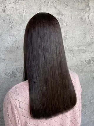 ロング H. Shimodeのヘアスタイル