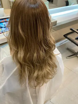 ロング カラー 普通の美容室じゃない ‼️/若林のヘアスタイル