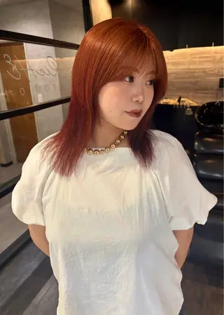 ミディアム レイヤーカット/韓国 /艶髪/ダブルカラーのヘアスタイル