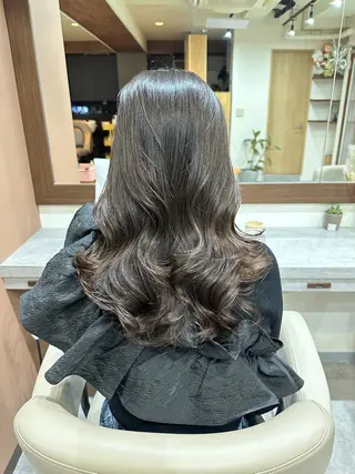 ロング パーマ コテ巻き/パーマ/艶 透明感/荻原凜太郎のヘアスタイル