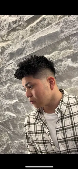 ショート メンズ BLISS BARBER ブリスバーバー所属・安立 玲於のヘアスタイル
