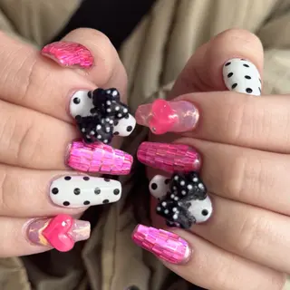 ミディアム 小川 柚香のネイルデザイン