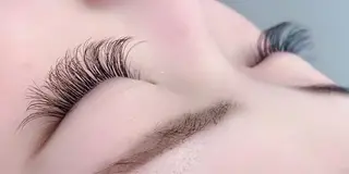 マツエク・マツパ MODEK'S松原 Haruのヘアスタイル