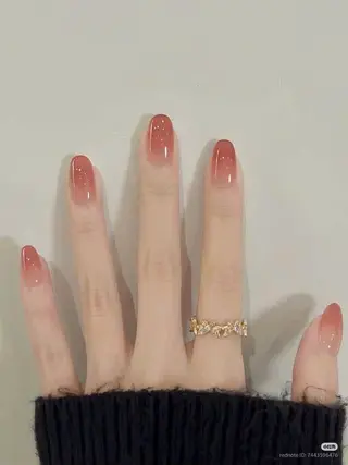 ネイル ZEN Beauty nail spa massage所属・ゆり ちゃんのネイルデザイン