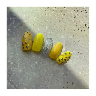 ネイル 駒月 明日香の眉毛・アイブロウイメージ