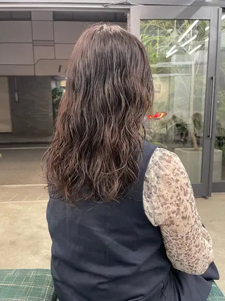 セミロング パーマ Elme所属・イージードリル募集 🔥平口はのんのヘアスタイル