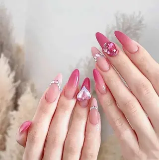 ネイル Queens ciciのネイルデザイン