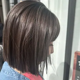 ミディアム 峯 志帆のヘアスタイル