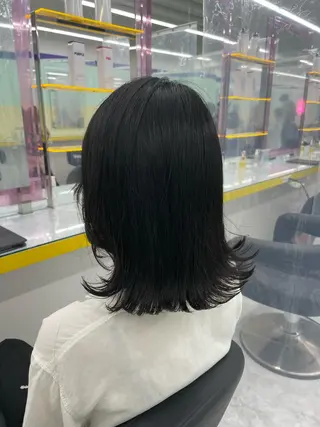セミロング カラー パーマ ヘアアレンジ ネイル マツエク・マツパ 韓国風ベージュ🤎 赤みなし🌿横浜🤎のヘアスタイル