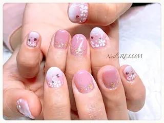 ネイル THECOLORS所属・近貞 莉奈のネイルデザイン