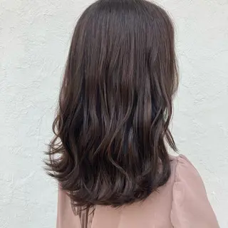 セミロング カラー 💎髪質改善💎 西森千夏のヘアスタイル