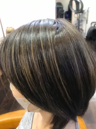 ショート カラー 桧山 真のヘアスタイル