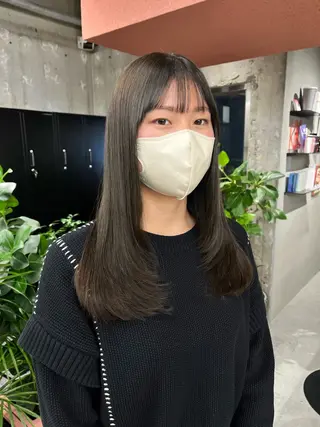 セミロング 林 菜月のヘアスタイル