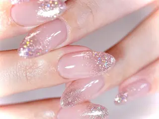 ネイル Vogusty's Nail鶴見店 髙橋のネイルデザイン