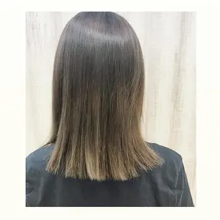 ミディアム カラー 透明感♡︎♡︎ 佐々木早苗のヘアスタイル