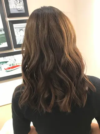 セミロング カラー 髪質改善×矯正🫧 韓国ヘアasamiのヘアスタイル