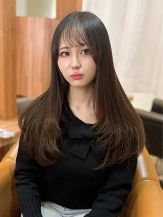 ロング 𝘈𝘐𝘙𝘐♡ レイヤーカットのヘアスタイル