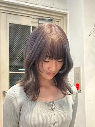 ミディアム カラー ショートカット/ ベージュ/moekaのヘアスタイル