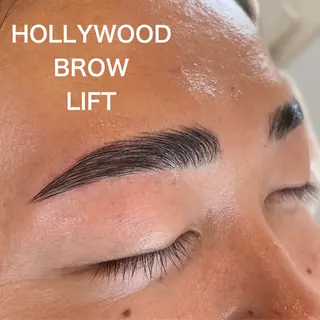 アイブロウ Salon　DéFi 🦋マツパ・眉毛のマツエク・マツパデザイン