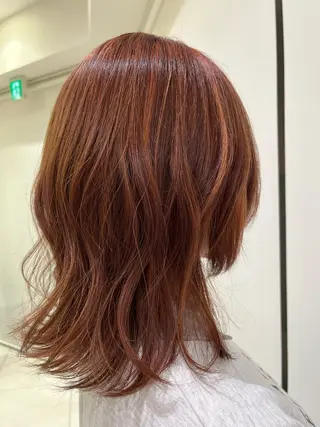 セミロング 伊佐 愛のヘアスタイル