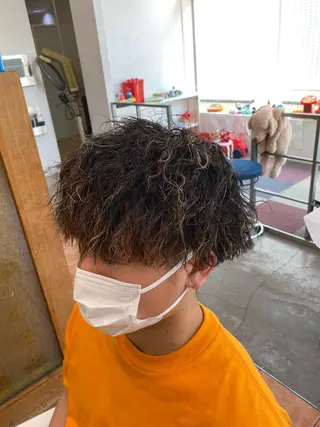 カラー パーマ メンズ プロフィールを ご覧くださいのヘアスタイル