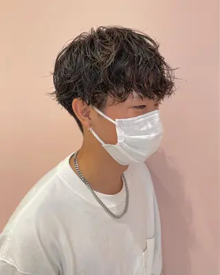 パーマ メンズ レイヤーカット/ ハイトーンchimiのヘアスタイル