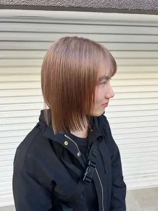 ミディアム INORI /フェイスレイヤーのヘアスタイル