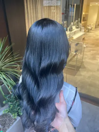 ロング 透明感のある艶髪なら 矢場町駅4番出口すぐのヘアスタイル