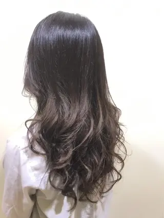 ロング カラー 田上 (たのうえ)のヘアスタイル