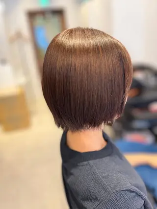 ショート カラー 高石 乃愛のヘアスタイル